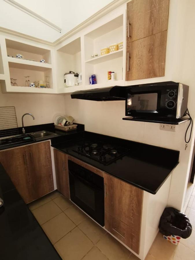 Rayon Vert Bleuphorie Beach Apartment Flic-en-Flacq Esterno foto