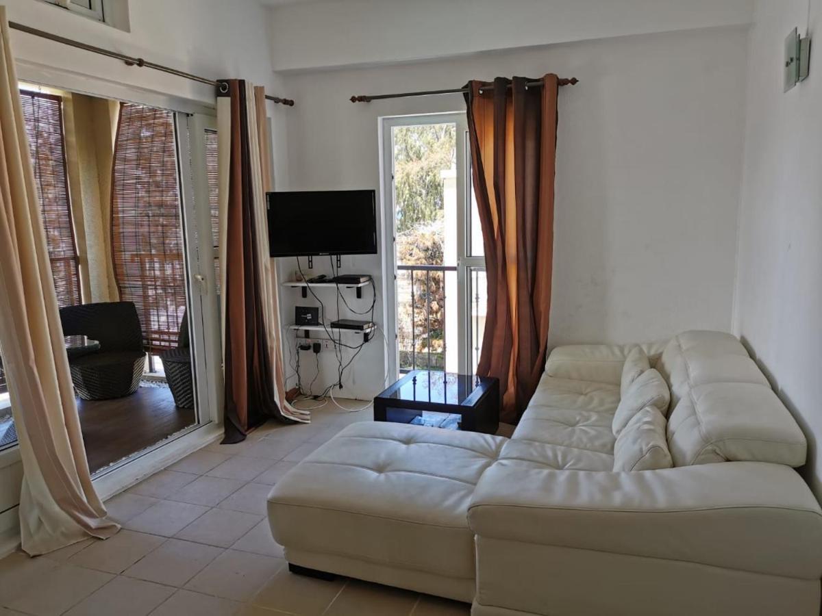Rayon Vert Bleuphorie Beach Apartment Flic-en-Flacq Esterno foto