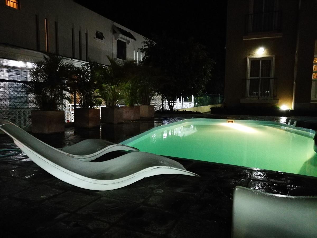 Rayon Vert Bleuphorie Beach Apartment Flic-en-Flacq Esterno foto